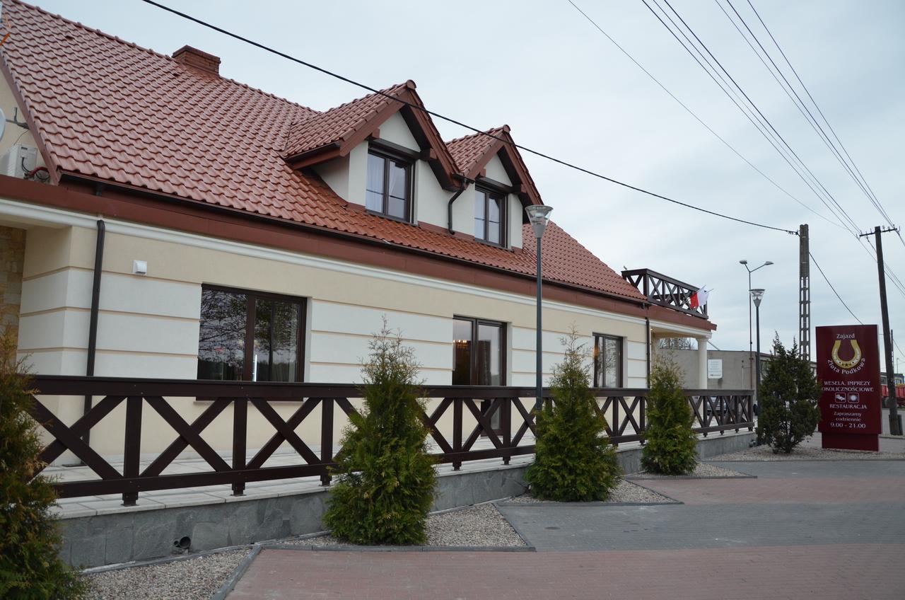 Zajazd Zlota Podkowa Wrocki Esterno foto